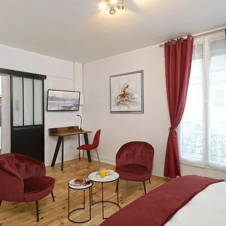 Apartment Hyper Centre Rue De La Roe