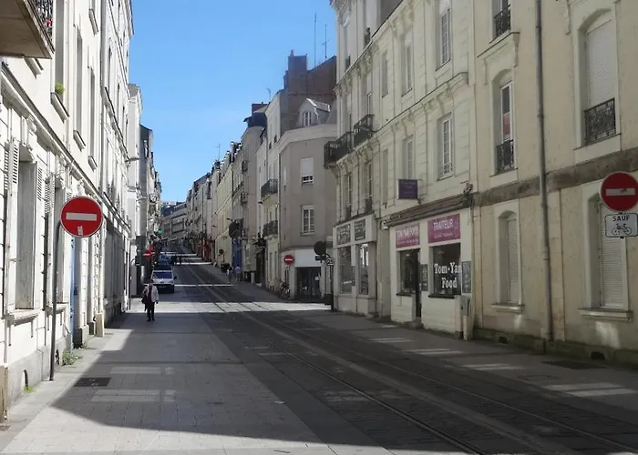 Hyper Centre Rue De La Roe